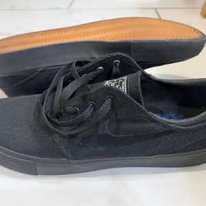 Nike SB Air Zoom Janoski - Skate Shoe